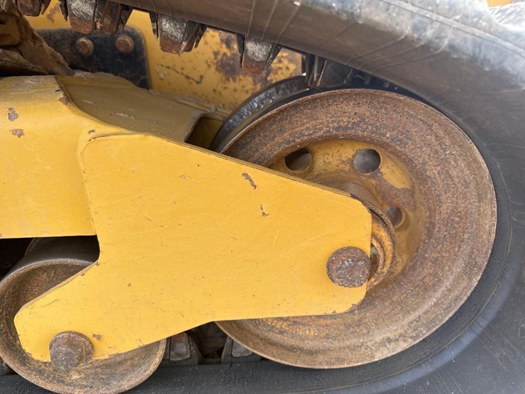 2014-caterpillar-279d-image-16