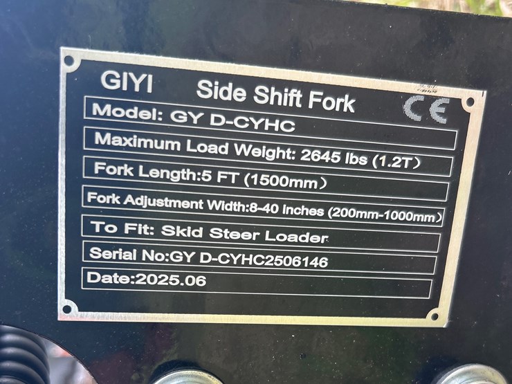 #184-•-skid-steer-side-shift-forks-image-3
