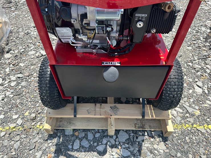 #2-•-unused-magnum-4000-series-hot-water-pressure-washer-2524104-inv#:-24639-image-10