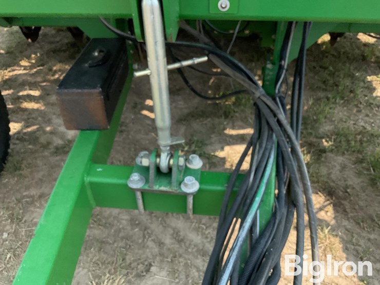 2012-john-deere-1990-image-11