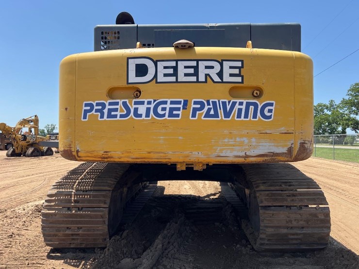 2013-deere-470g-lc-image-3