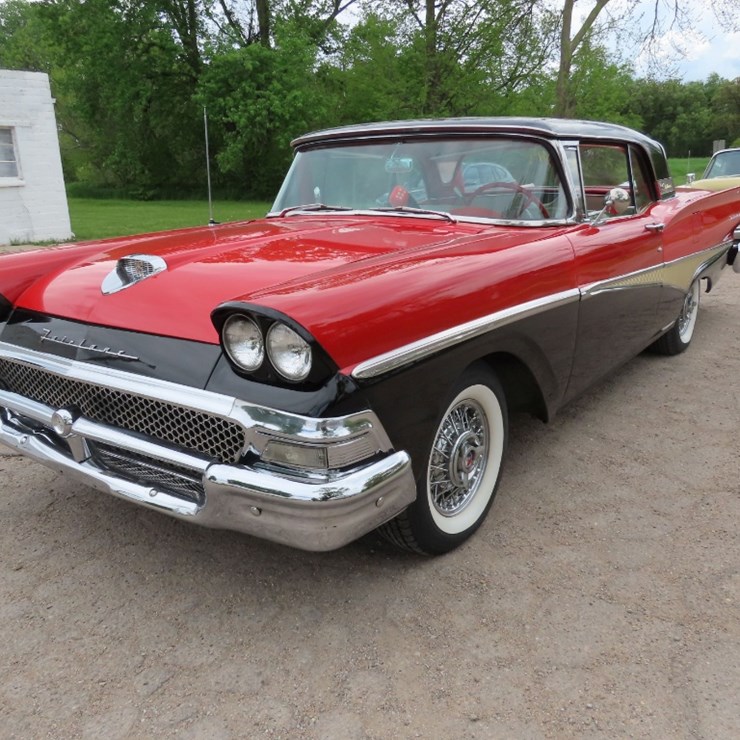 1958 Ford Fairlane 500 Skyliner Retractable Hardtop