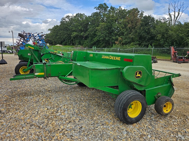 john-deere-338-image-8