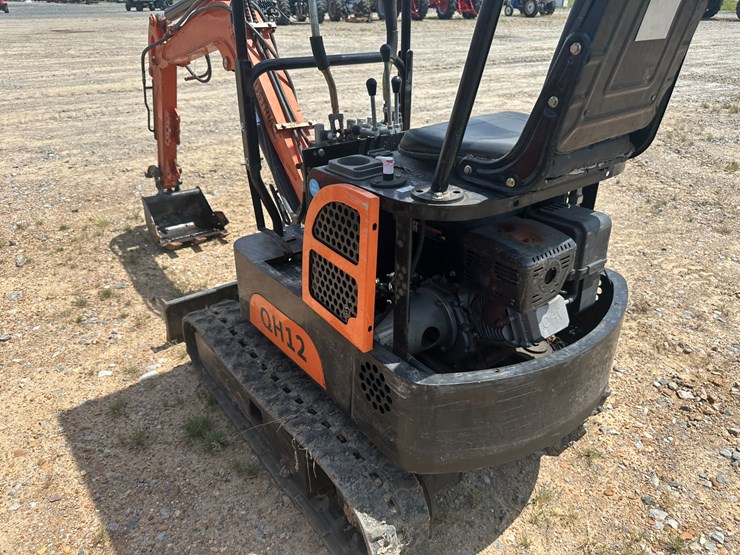 #81-•-agt-q12-mini-excavator-inv#:-25205-image-15