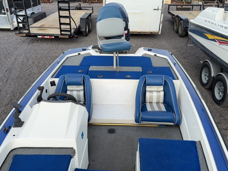 #3055-•-1995-blazer-20'-bass-boat-image-13
