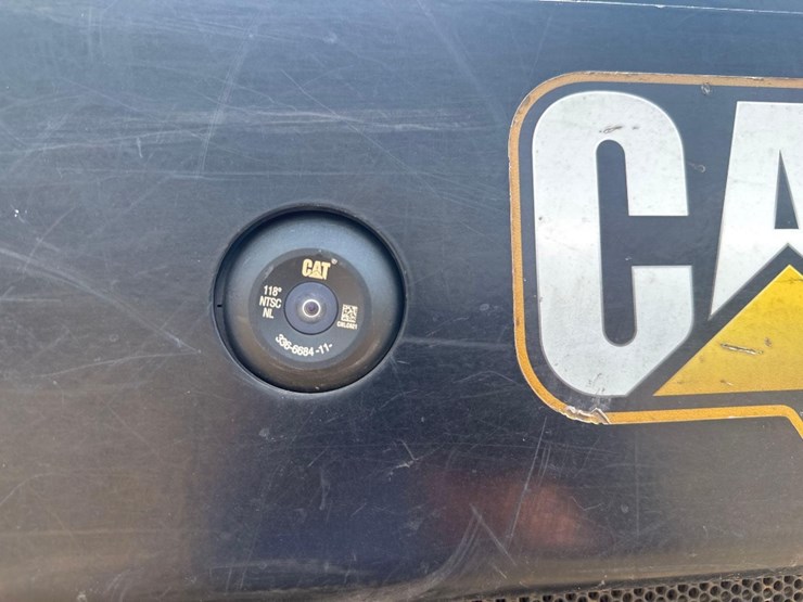 2021-caterpillar-289d3-image-18