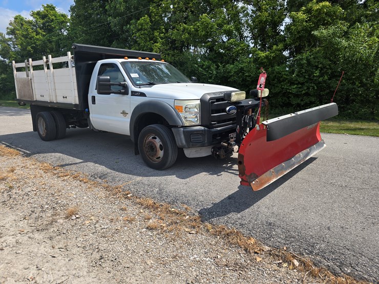 2011-ford-f550-image-46
