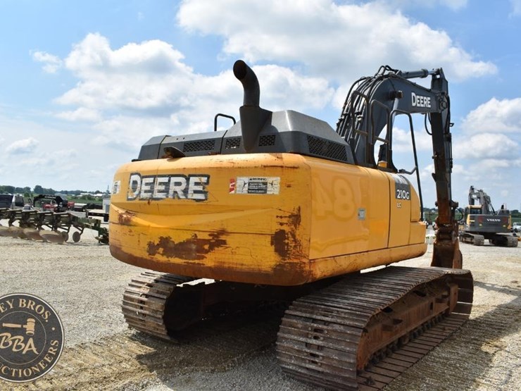 2018-deere-210g-lc-image-21