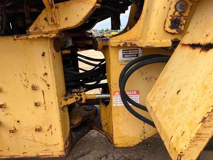 1995-komatsu-wa320-1-image-26