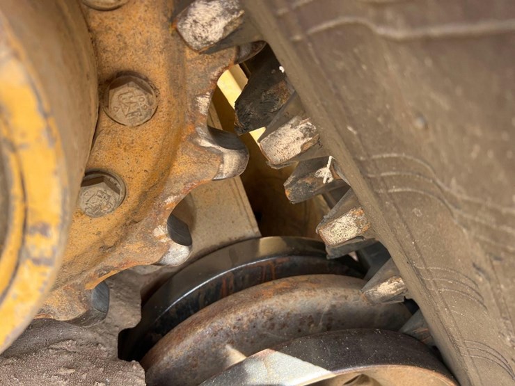 2022-caterpillar-259d3-image-9
