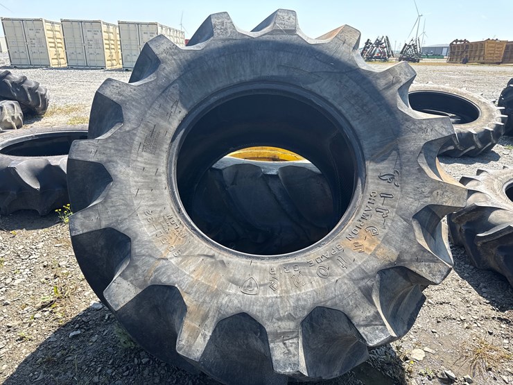 john-deere-10-image-5
