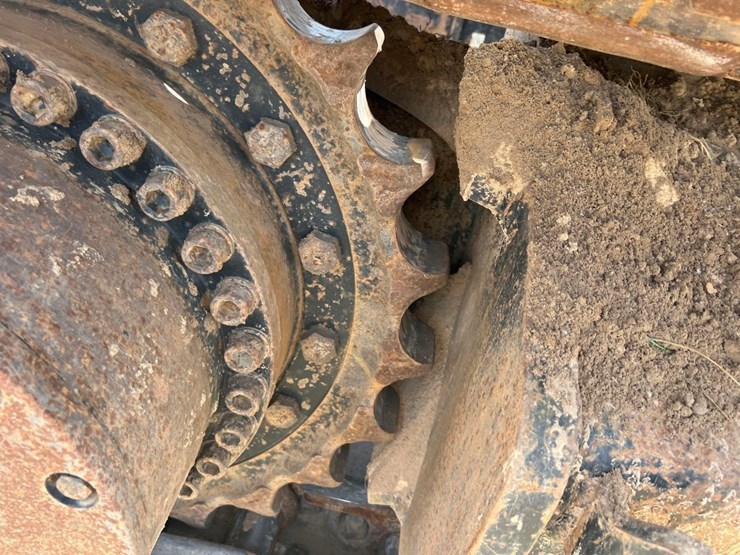 2016-caterpillar-335fl-image-33