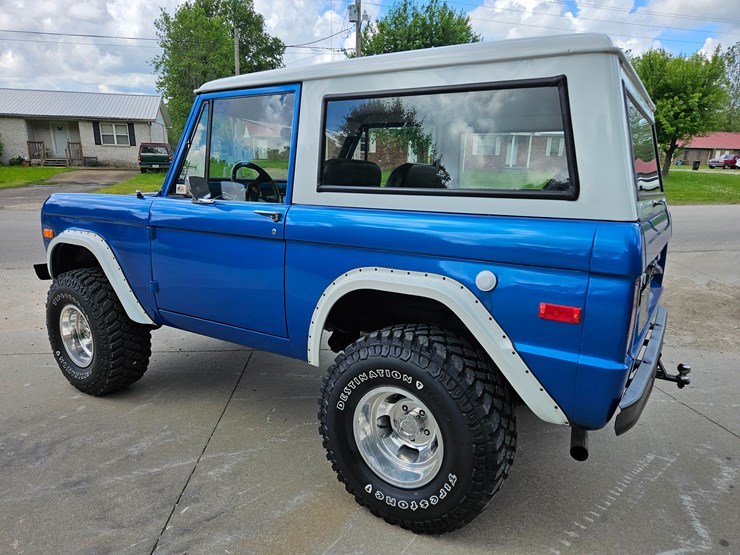 1974-ford-bronco-image-14