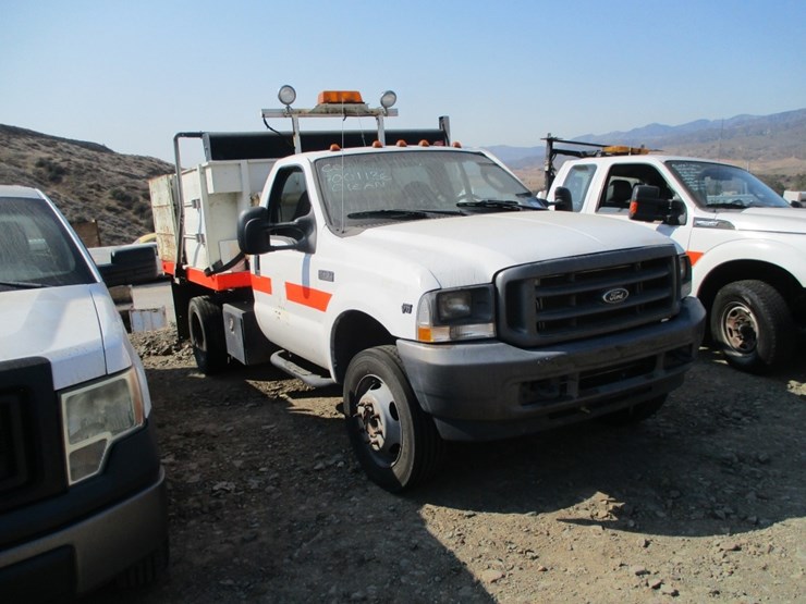 2004-ford-f450-sd-image-2