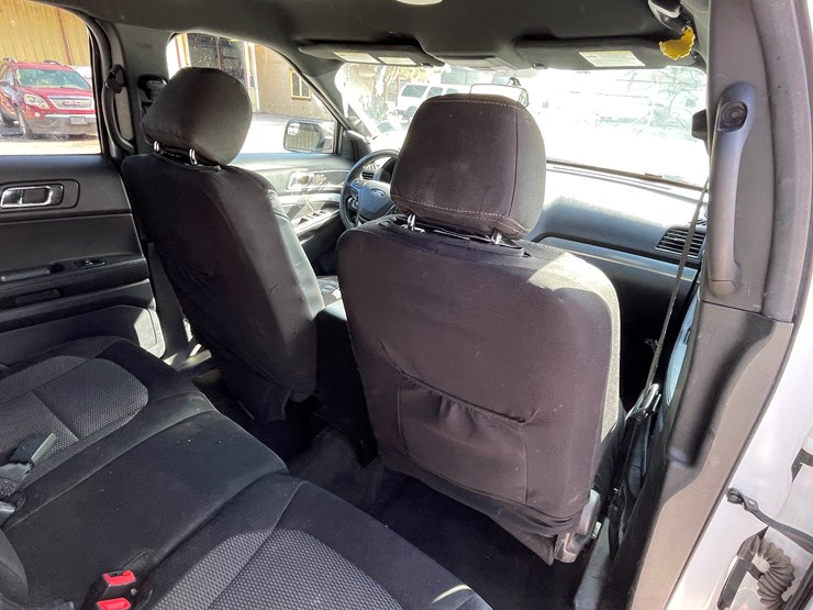 2018-ford-explorer-image-81