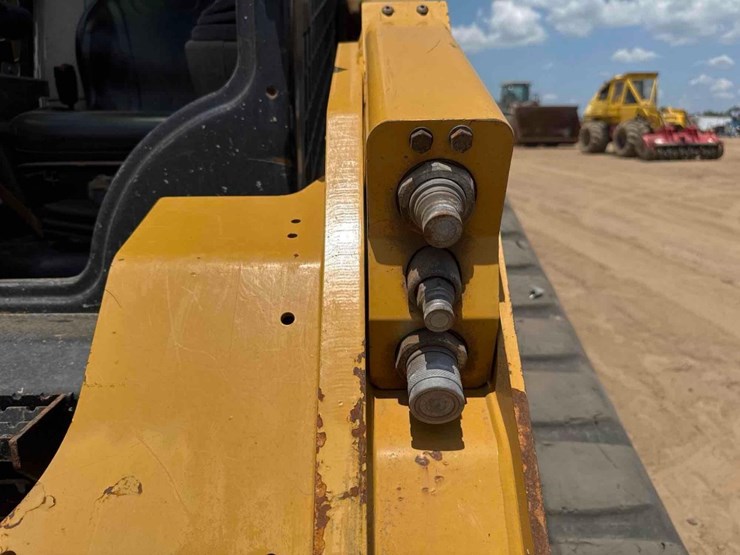 2019-caterpillar-299d2-image-22