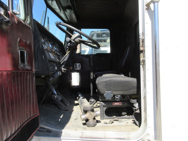 1993-kenworth-t800-image-7