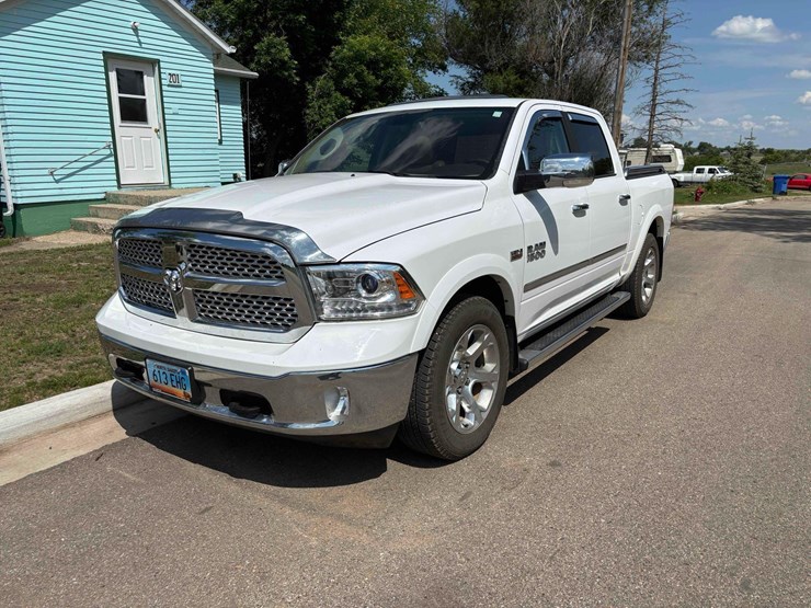 2013-dodge-ram-1500-image-2