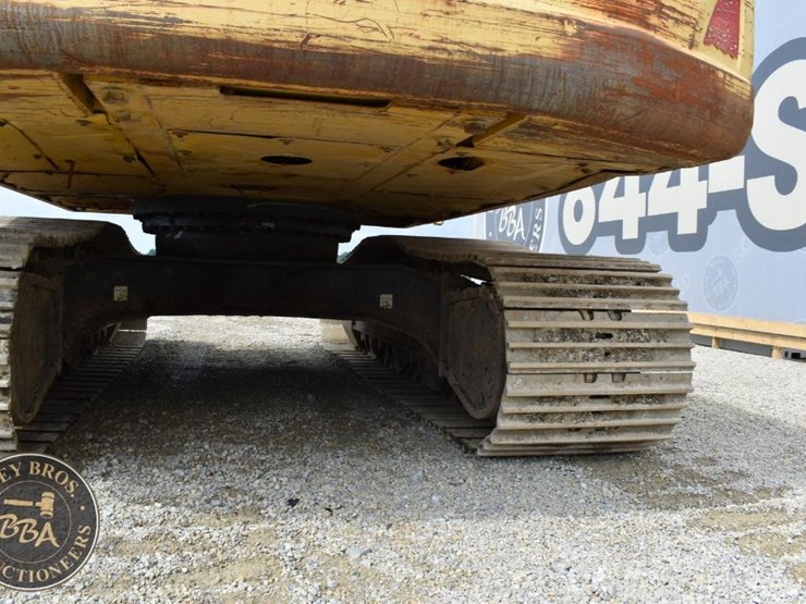 2015-komatsu-pc360-lc-11-image-34