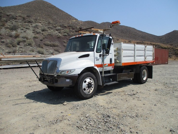 2006-international-durastar-4300-image-1
