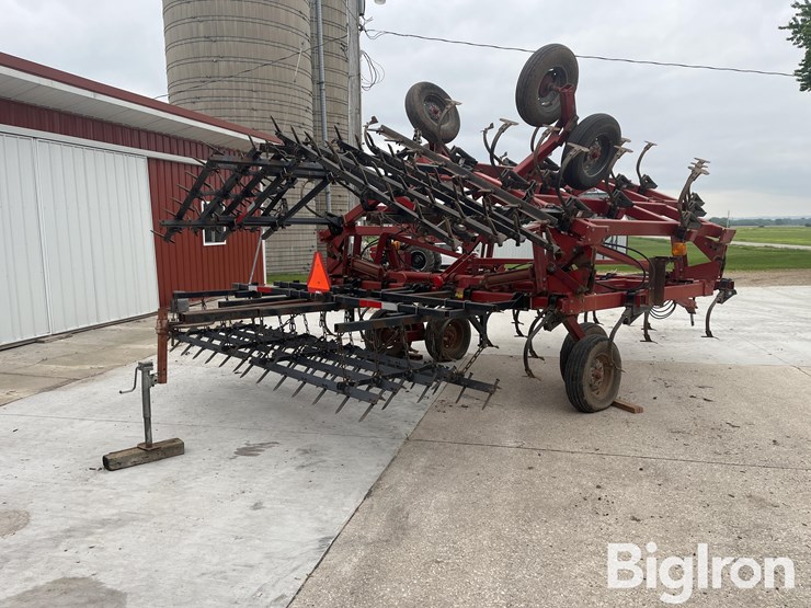 case-ih-4300-image-5
