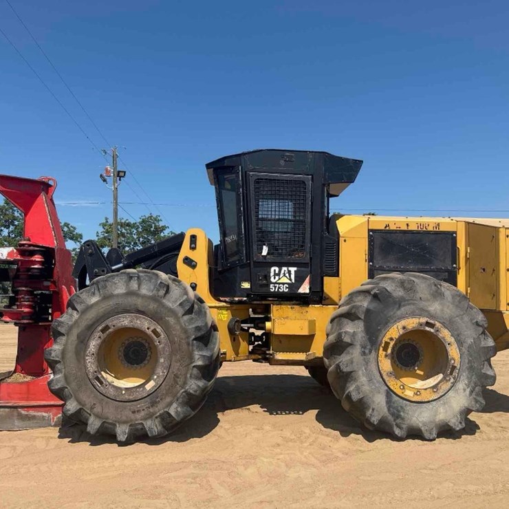 2015 CATERPILLAR 573C