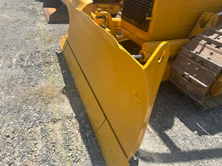 caterpillar-d4h-image-32