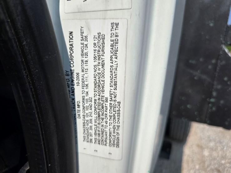 2007-international-durastar-4300-image-73