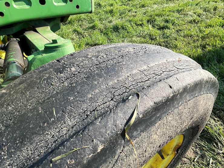 john-deere-6405-image-35