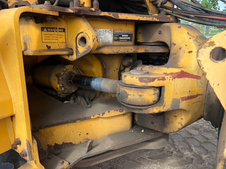2001-volvo-a35d-image-12