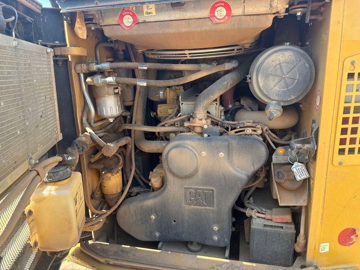 2020-caterpillar-299d3-xe-image-19