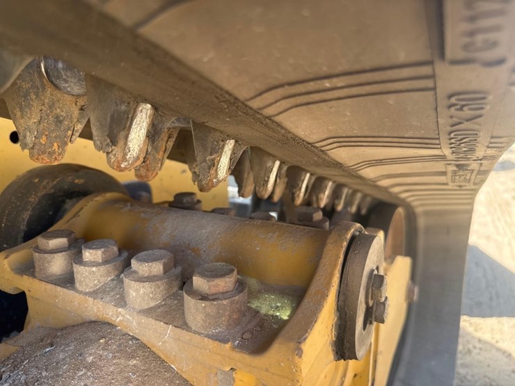 2019-caterpillar-299d2-xhp-image-15