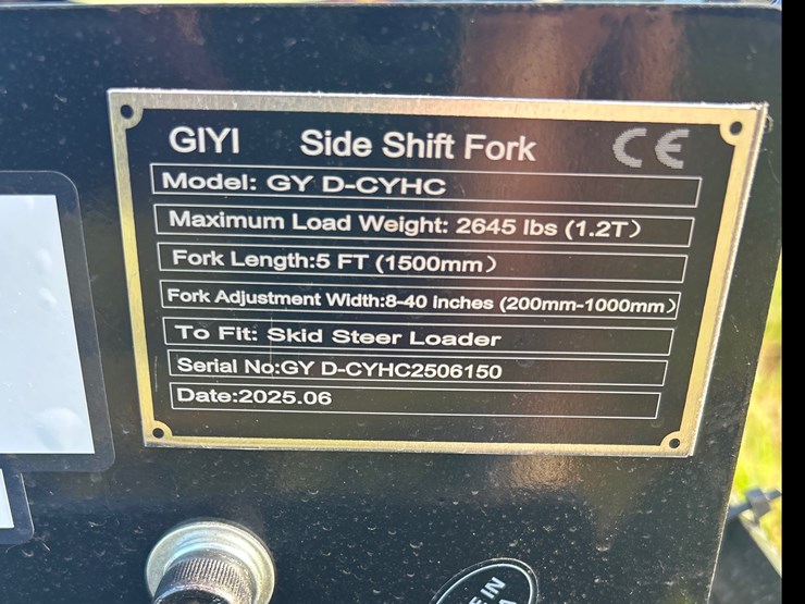 #170-•-skid-steer-side-shift-fork-image-3