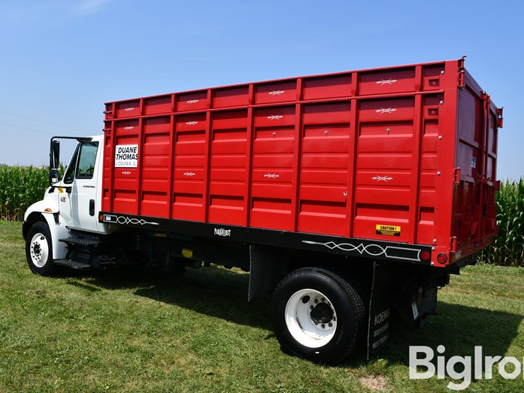 2004-international-durastar-4300-image-7