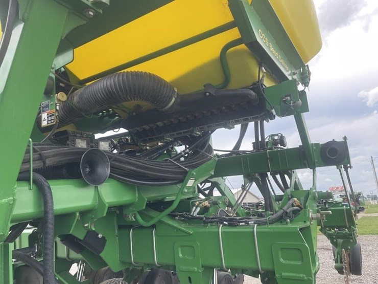 2012-john-deere-1790-image-16