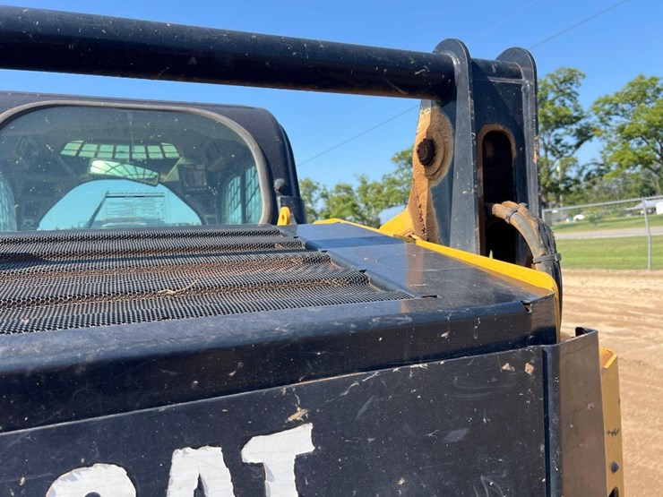 2016-caterpillar-259d-image-20