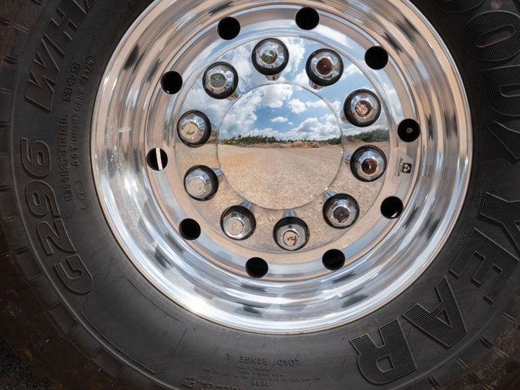 2018-kenworth-t880-image-61