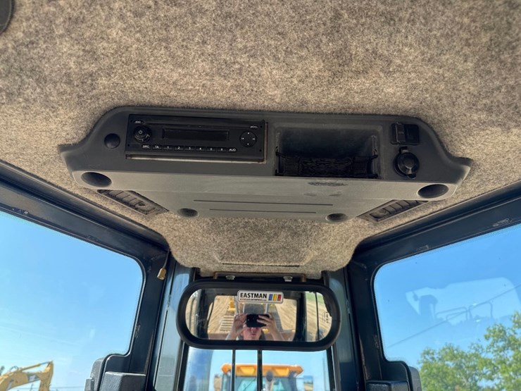 deere-700k-lgp-image-27