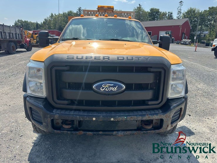 2011-ford-f550-image-7