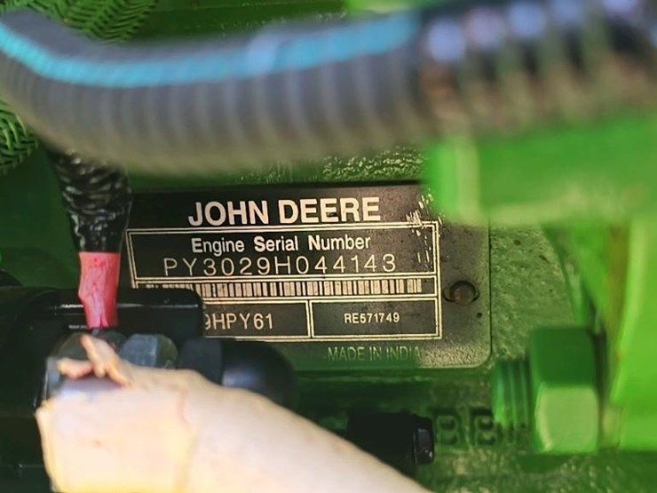 2015-john-deere-5065e-image-58
