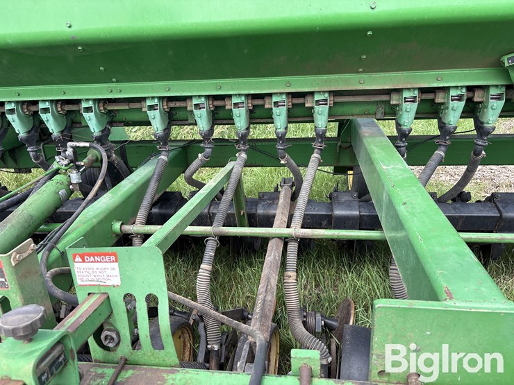 john-deere-750-image-19