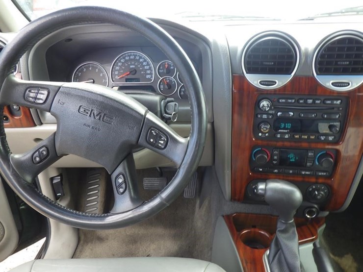 2002-gmc-envoy-image-9
