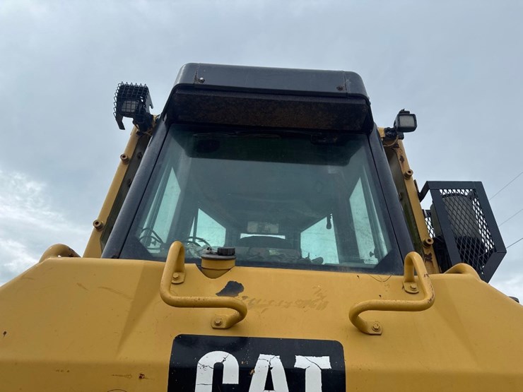 2007-caterpillar-d6n-lgp-image-18