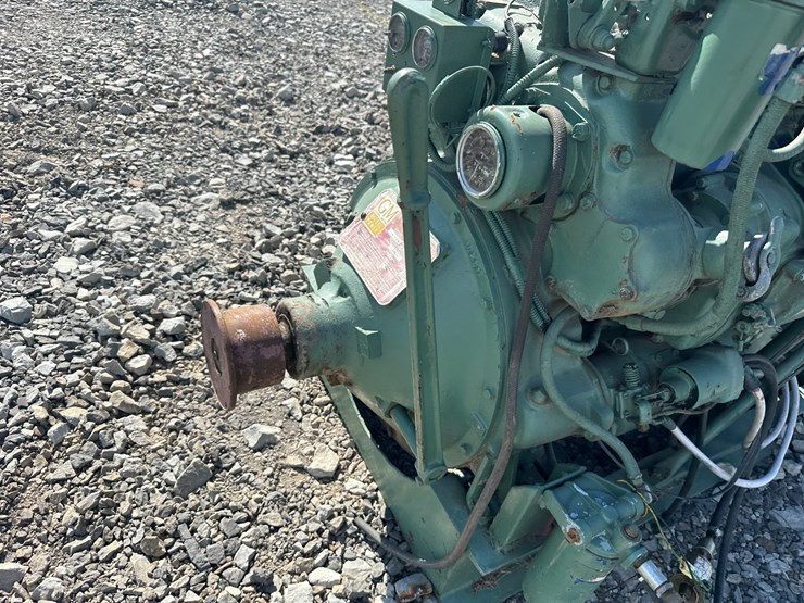 #42-•-detroit-4-cyl-power-unit-inv#:-25571-image-8