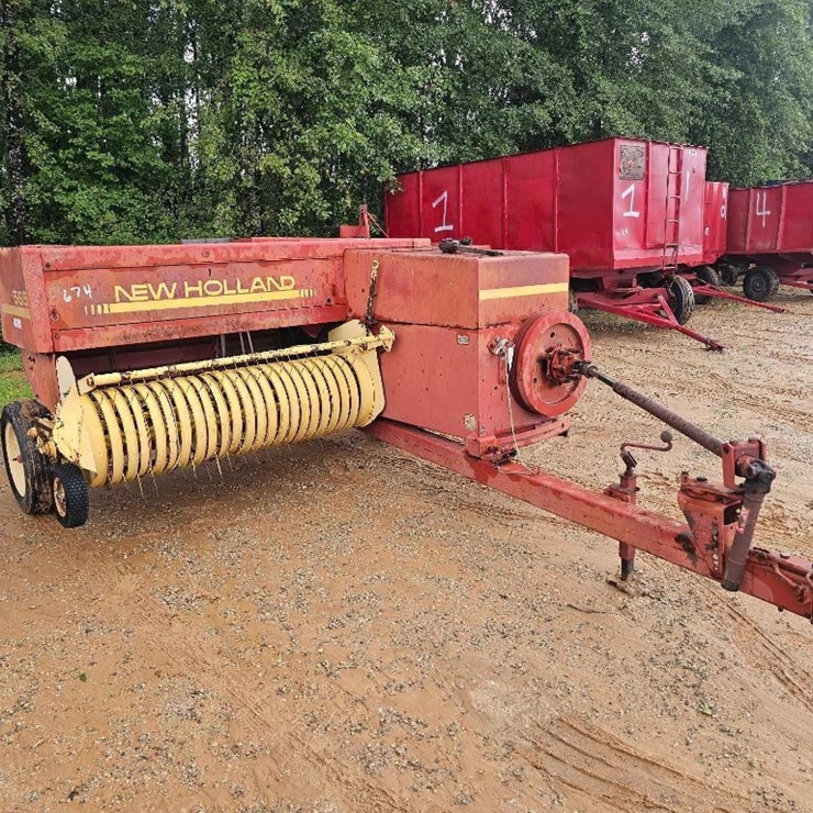NEW HOLLAND 565