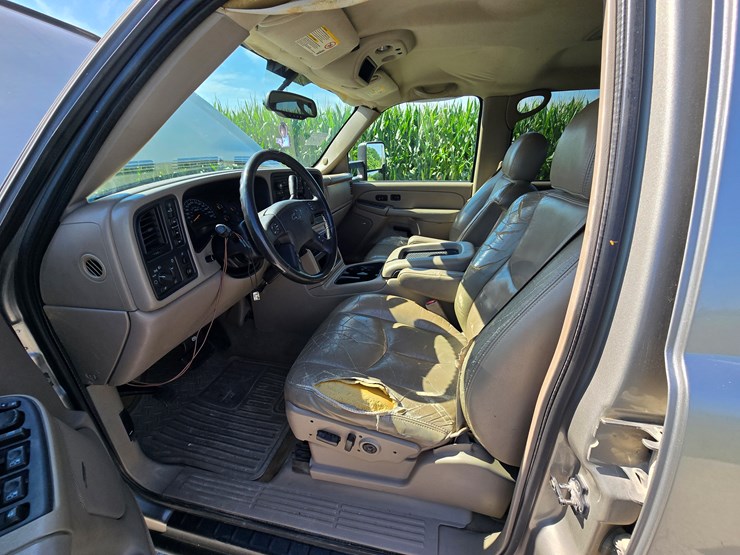 2003-chevrolet-2500-image-56