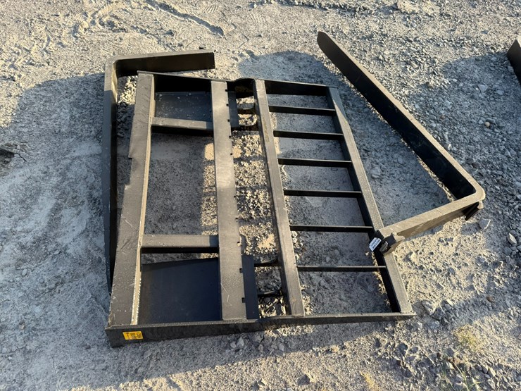 #2070-•-unused-58"-skid-steer-forks-inv#:-25094-image-5