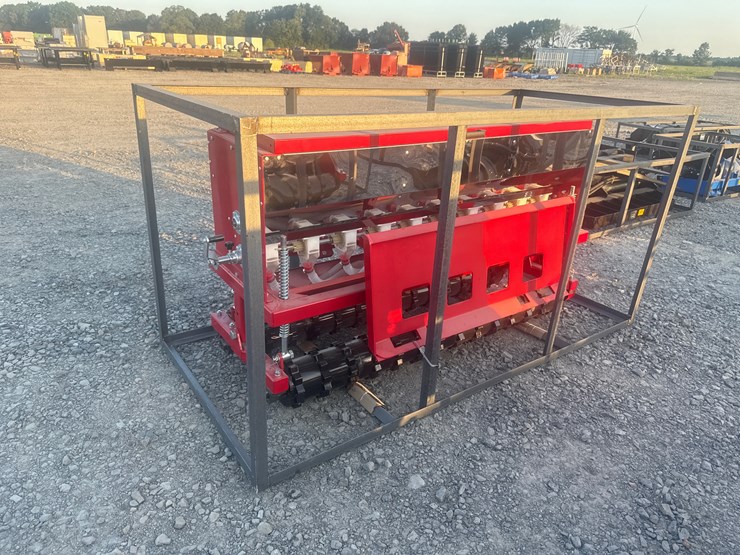 #2053-•-unused-cfg-stsd10-skid-steer-seeder-stsd1025052802dinv#:-25089-image-2