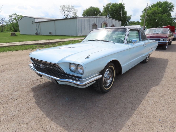 1966-ford-thunderbird-coupe-image-3