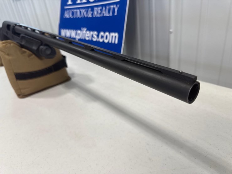 benelli-nova-12-gauge-pump-image-4